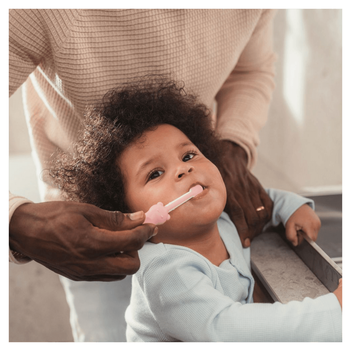 Escova Dental Infantil MAM Baby's Brush +6 meses Rosa 1 Unidade — imagem 4 | Drogaria Taveira