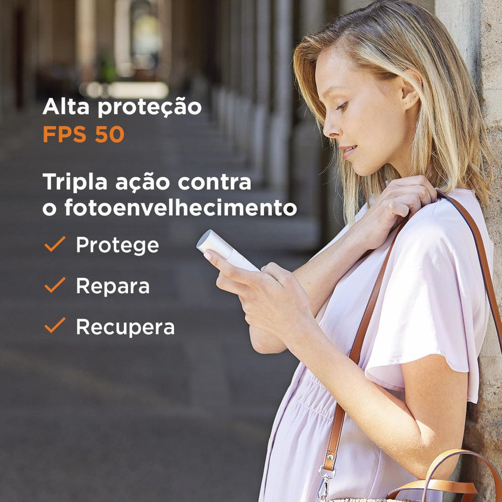 Protetor Solar Facial ISDIN Age Repair Fusion Water FPS50 50ml — imagem 3 | Drogaria Taveira